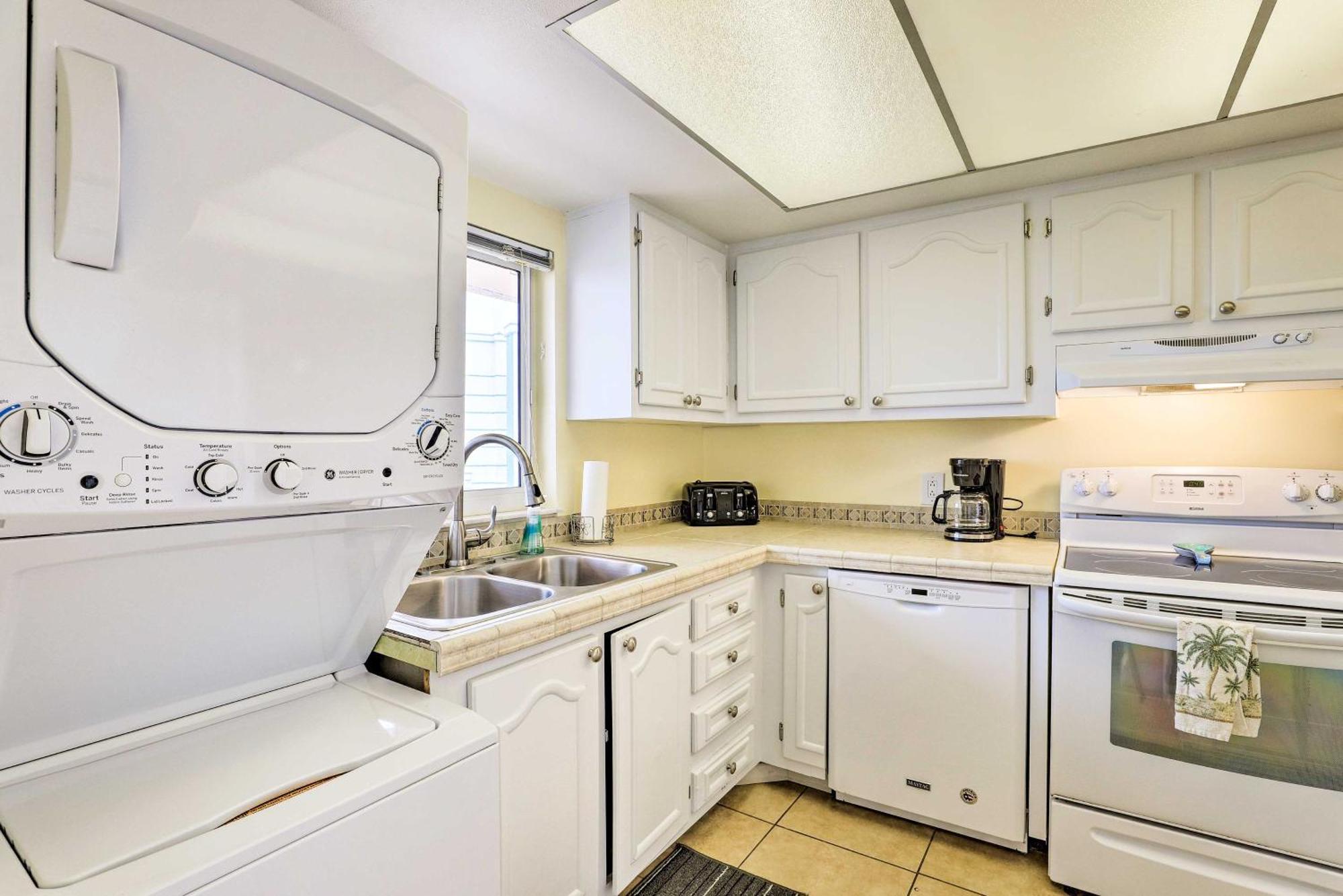 Oceanfront Cocoa Beach Condo With View Walk To Pier Esterno foto